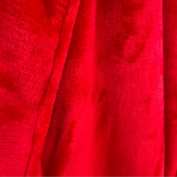 NORDSTROM red plush robe luxurious cozy wrap tie pockets long plus size 2X NEW - Picture 10 of 12